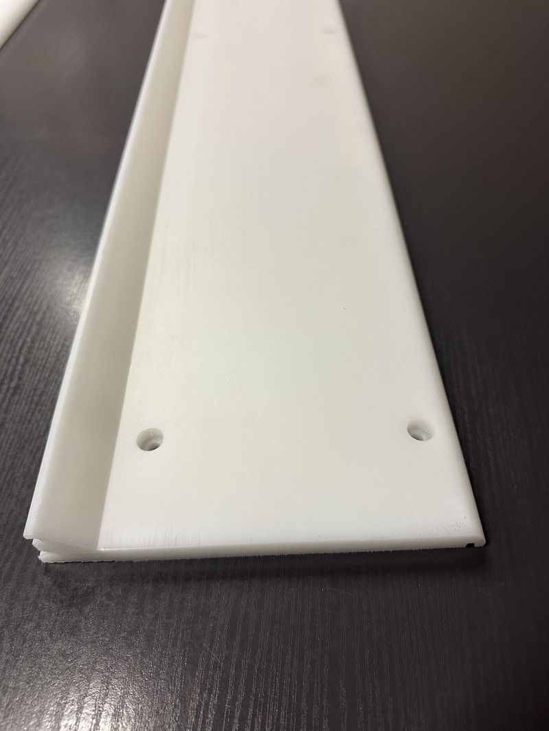 Plinthe polyethylène