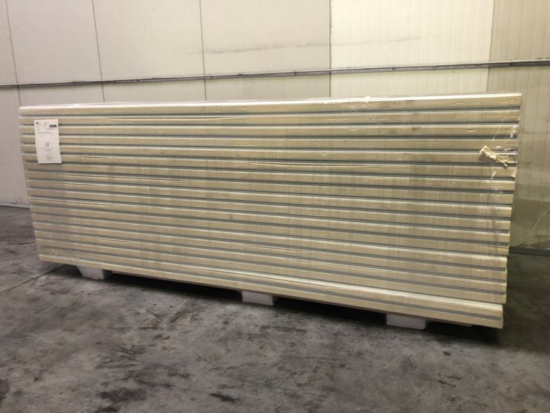 Sandwichpanelen 60 mm 18 lengtes 3000 mm (NCND600255)