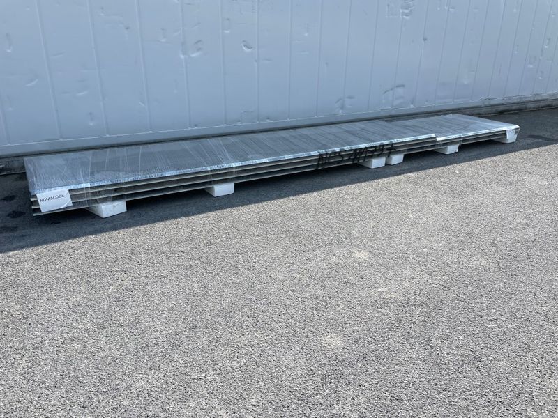 Sandwichpanelen VB 60 mm 2 lengtes 6000 + 1 x 4300 mm  (NCS111797)