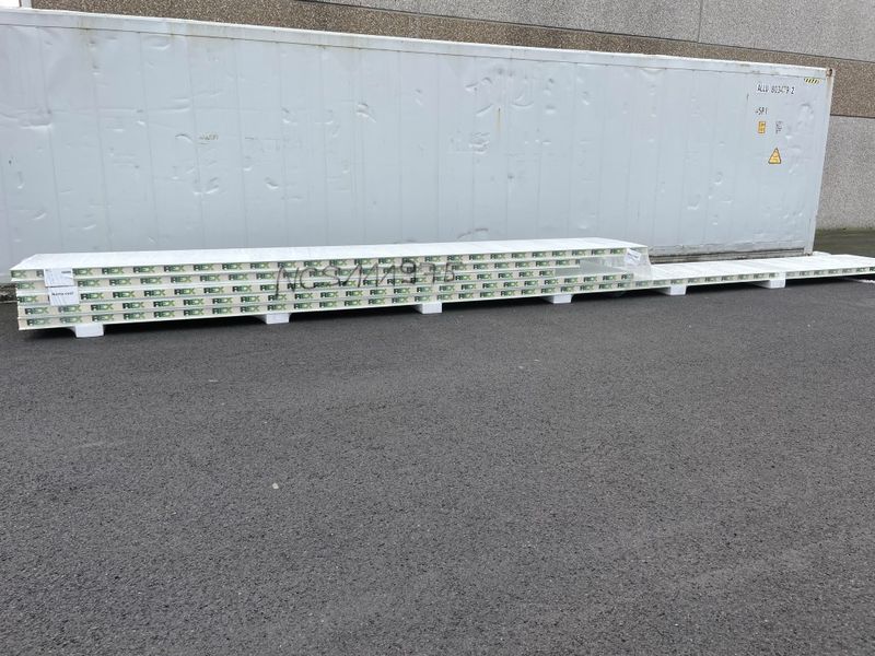 Sandwichpanelen 100 mm 1 lengte 8000 + 2 x 6000 + 2 x 5000 mm  (NCS111975)