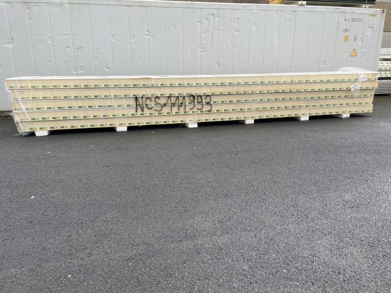 Panneaux isolants 200 mm 5 longueurs 8000 mm (NCS111993)