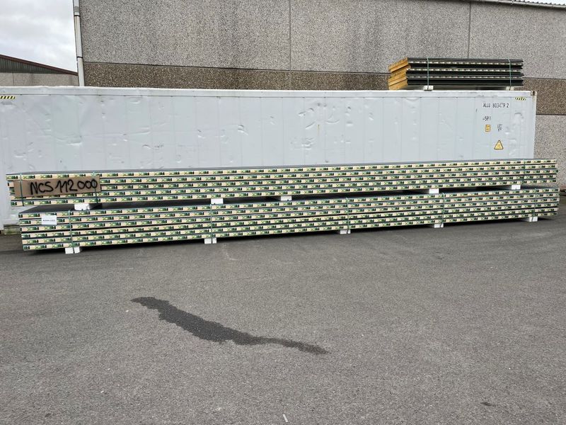 Sandwichpanelen 100 mm 6 lengtes 10000 mm  (NCS112000)