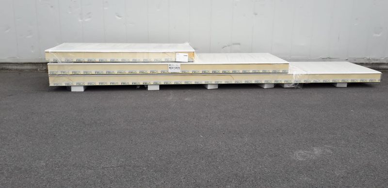 Panneaux isolants 200 mm 1 longueur 6000 + 1 x 4560 mm (NCS112078)