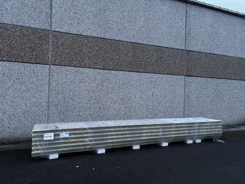 Panneaux sandwich FC Laine de roche 100 mm 6 longueurs 6000 mm (NCS112501)