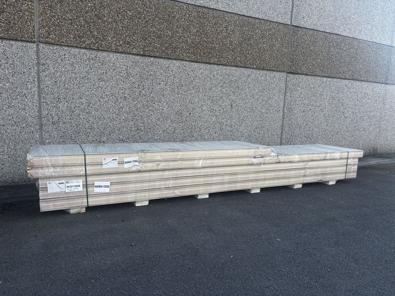 Sandwichpanelen 150 mm 4 x 6000 + 1 x 3800 mm  (NCS112548)