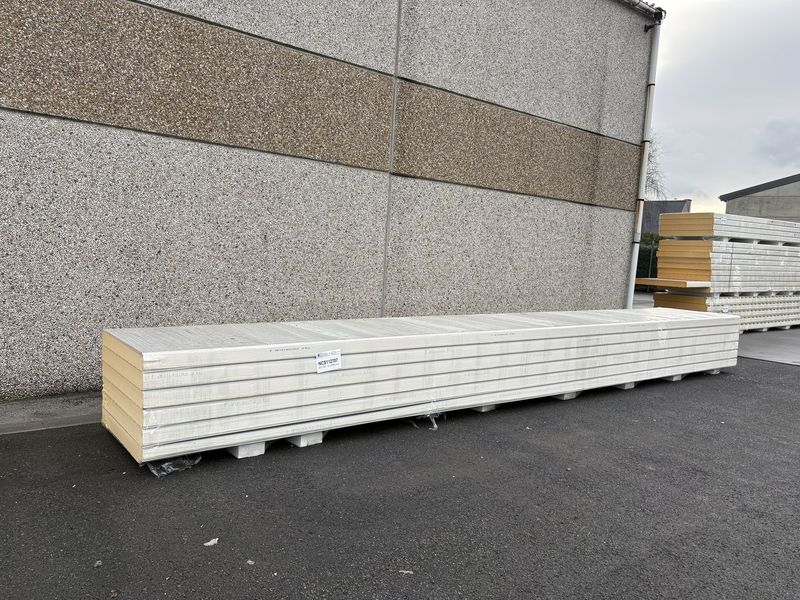 Sandwichpanelen 120 mm 6 lengtes 8000 mm (NCS112707)