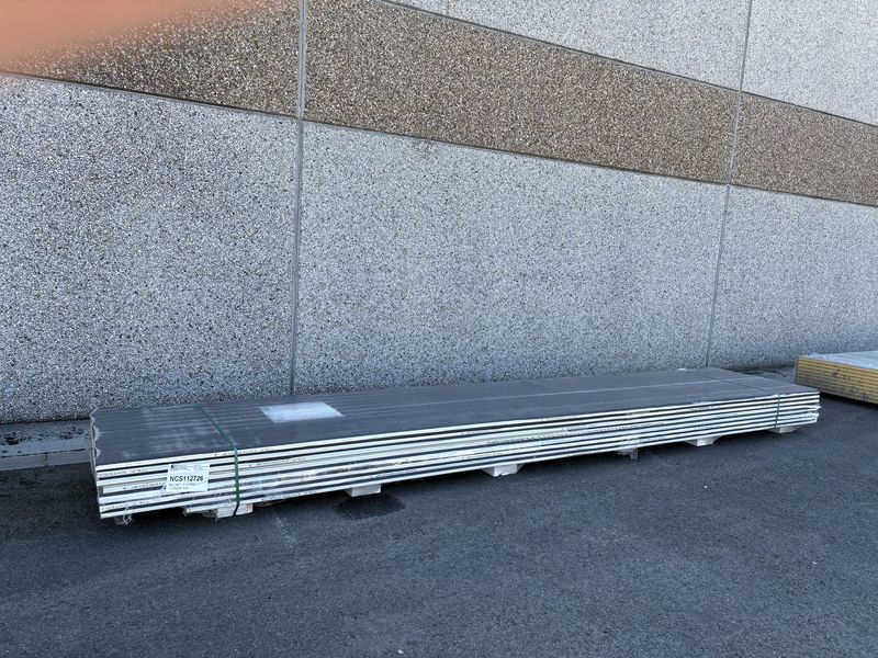 Sandwichpanelen 40 mm 7 x 6000 + 1 x 5600 mm (NCS112726)
