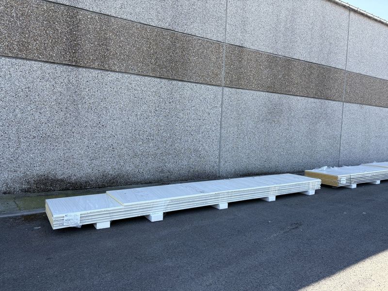 Sandwichpanelen 40 mm 5 x 6000 + 1 x 5000 mm (NCS112734)