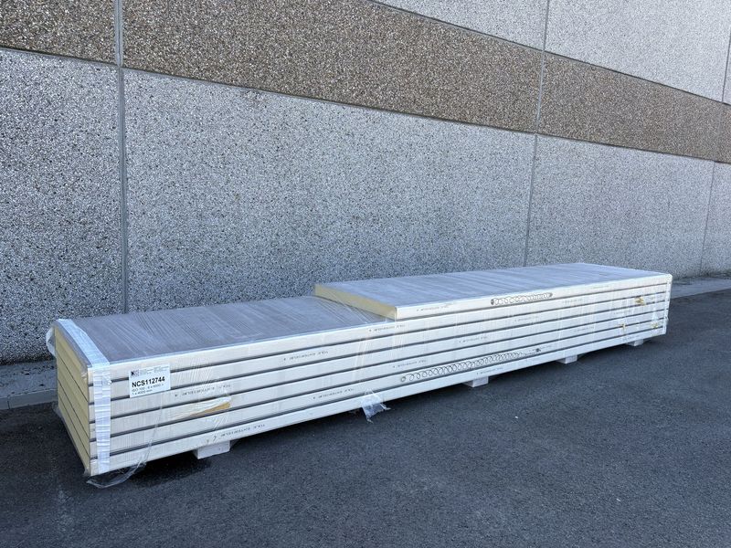 Sandwichpanelen 100 mm 6 x 6000 + 1 x 4000 mm  (NCS112744)