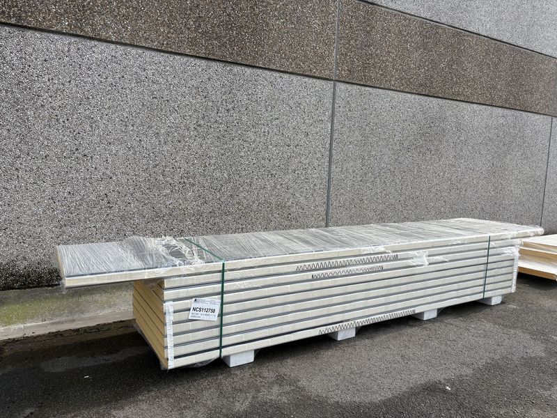Sandwichpanelen 80 mm 8 x 4000 + 1 x 5000 mm (NCS112758)
