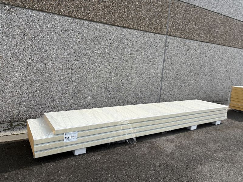 Panneaux isolants 100 mm 3 x 5000 + 1 x 4700 mm (NCS112761)