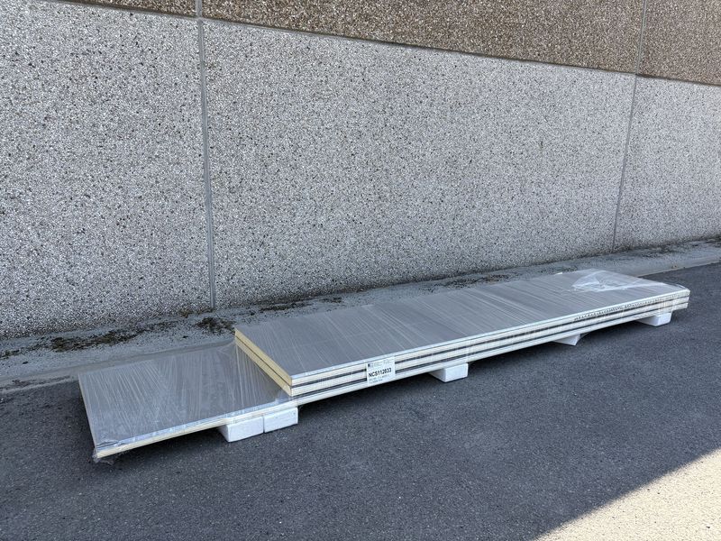 Sandwichpanelen 60 mm 2 x 4000 + 1 x 5000 mm (NCS112833)