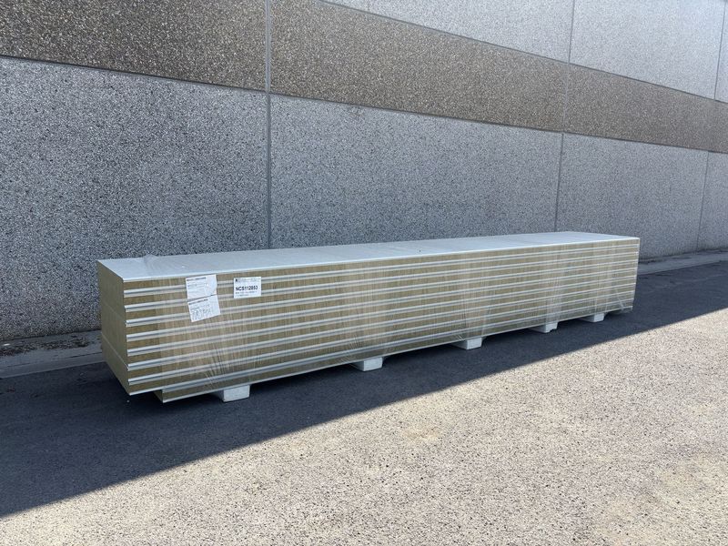Sandwichpanelen Rotswol 100 mm 8 x 6000 + 1 x 5800 mm (NCS112853)