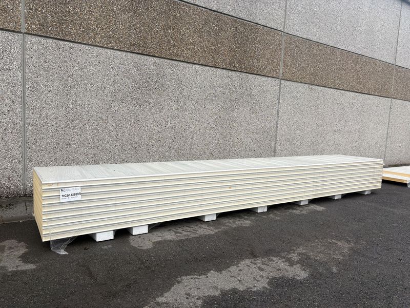 Panneaux isolants 80 mm 8 x 6700 mm (NCS112889R)